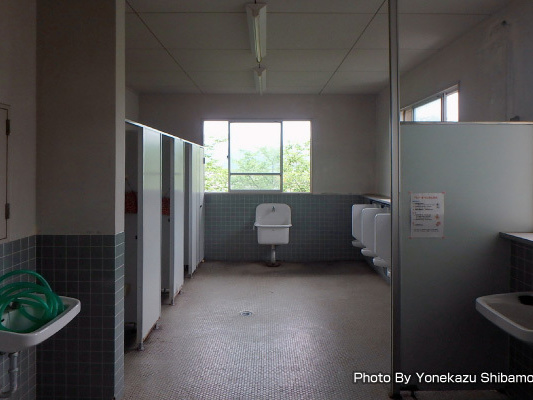 御坊市立野口小学校トイレ改修ビフォー1